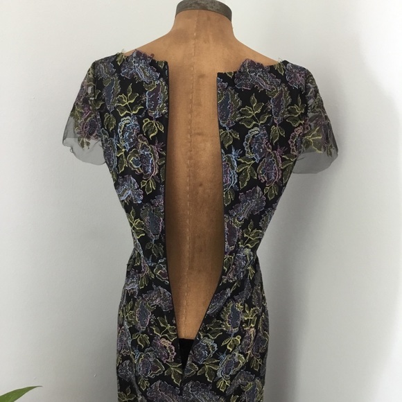 JS COLLECTIONS Metallic Floral Embroidered Gown - Picture 6 of 8